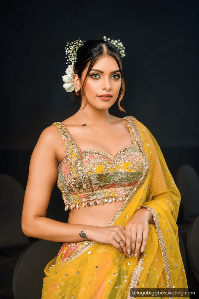 Illustrated portrait of Srishti Vyakaranam in a yellow embroidered lehenga with white flowers in her hair